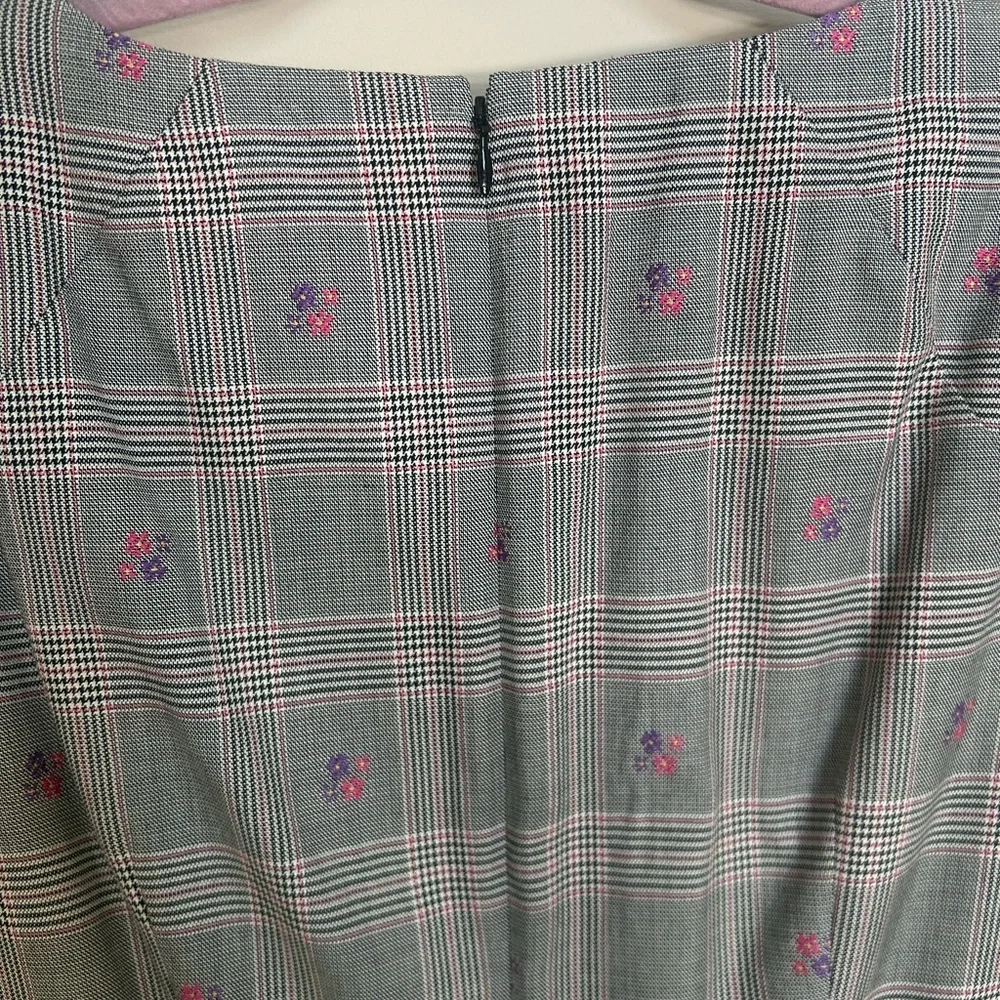 Stylish Brooks Brothers dress in size 12. NWT - Picture 7 of 8